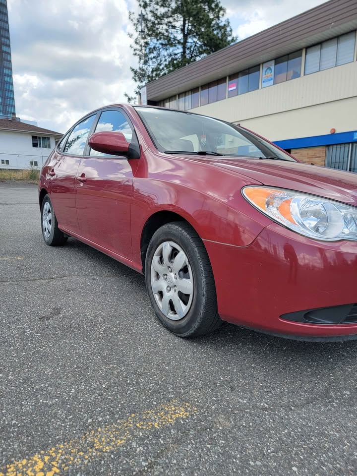 2010 Hyundai Elantra - photo 3