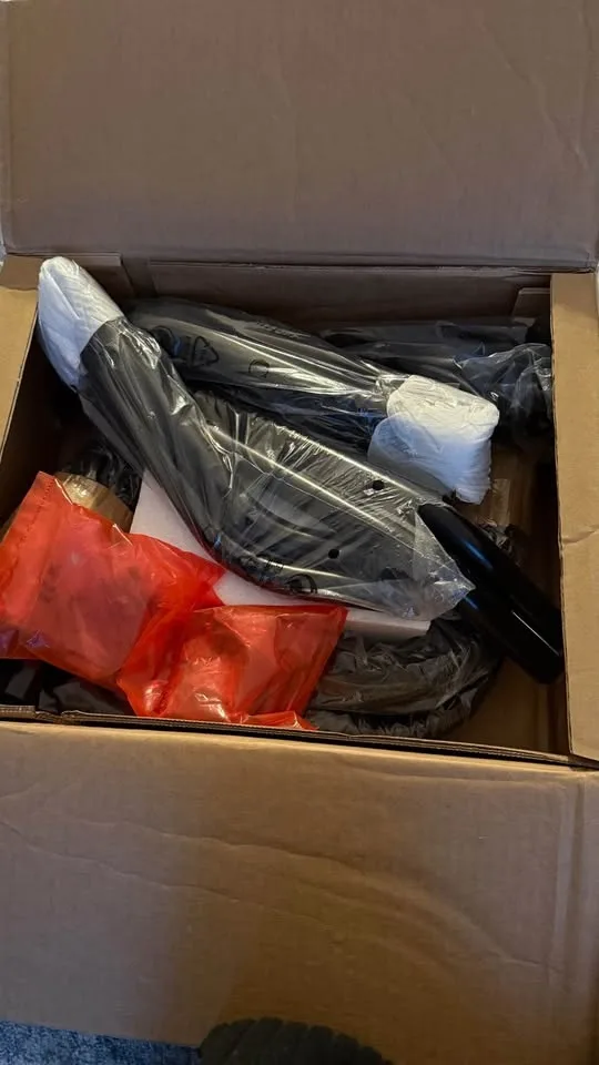 SONGMICS Luggage Racks – Set of 2 (Brand New) image indicator(6)