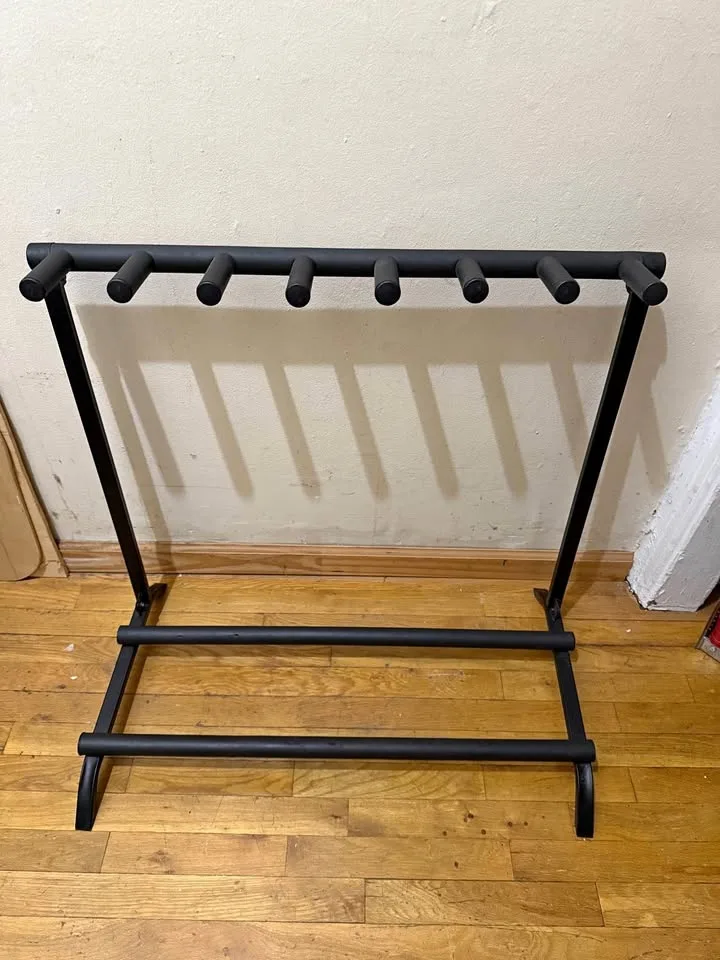 Rockstand 7 guitar folding rack stand