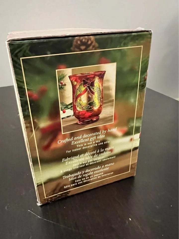 Christmas Painted Glass Candle Holder image indicator(3)