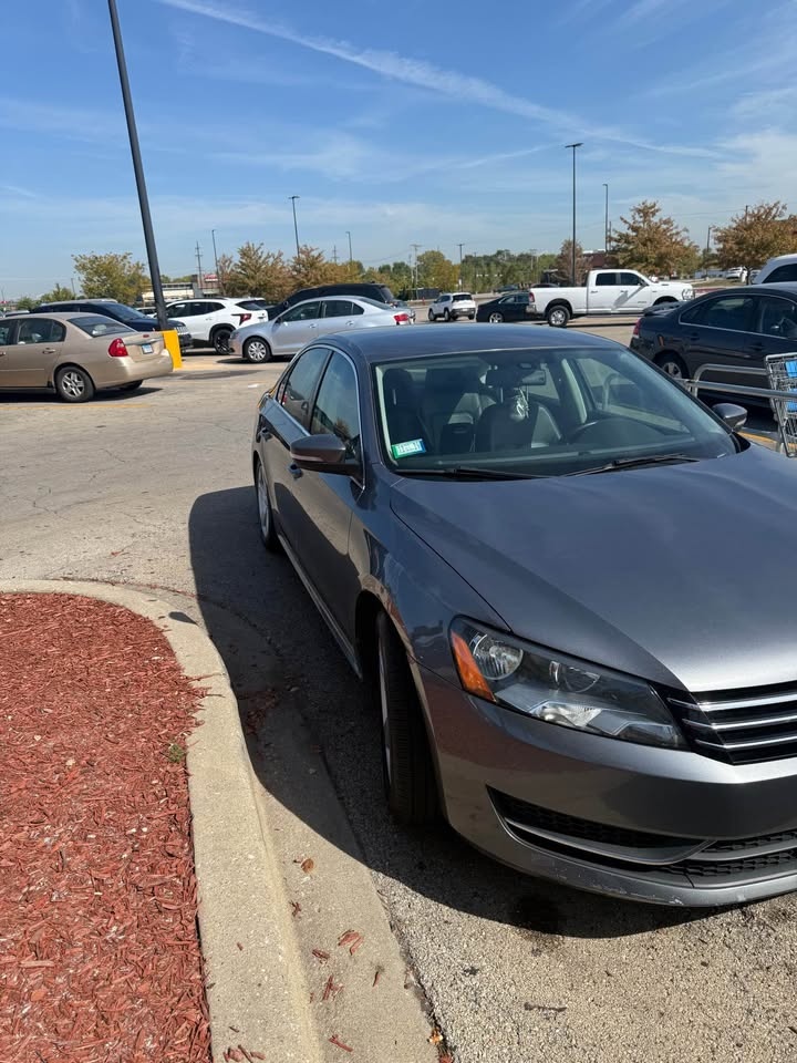 2013 Volkswagen Passat - photo 2