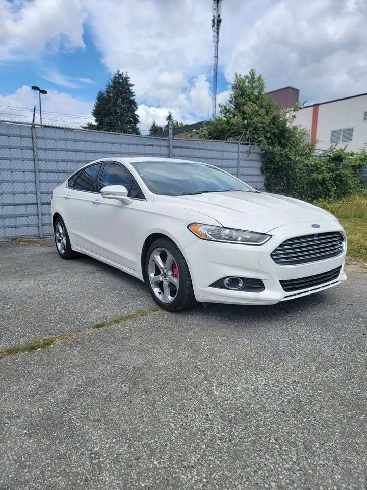 2015 Ford Fusion - photo 2