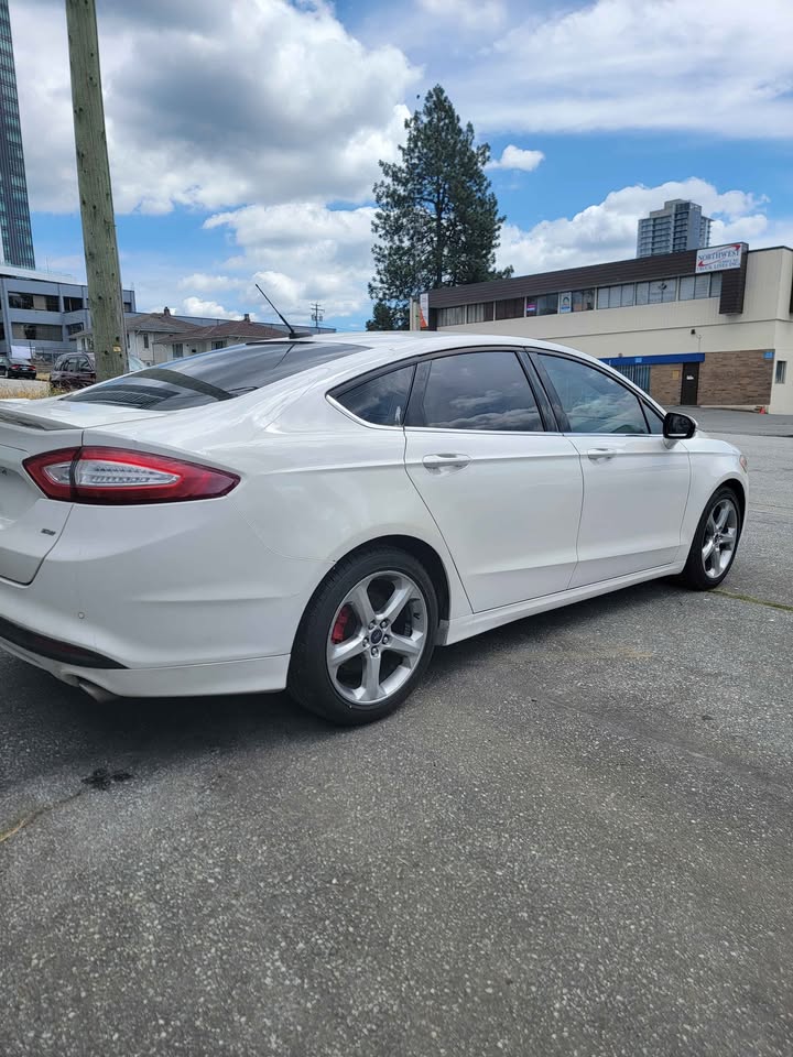 2015 Ford Fusion - photo 4