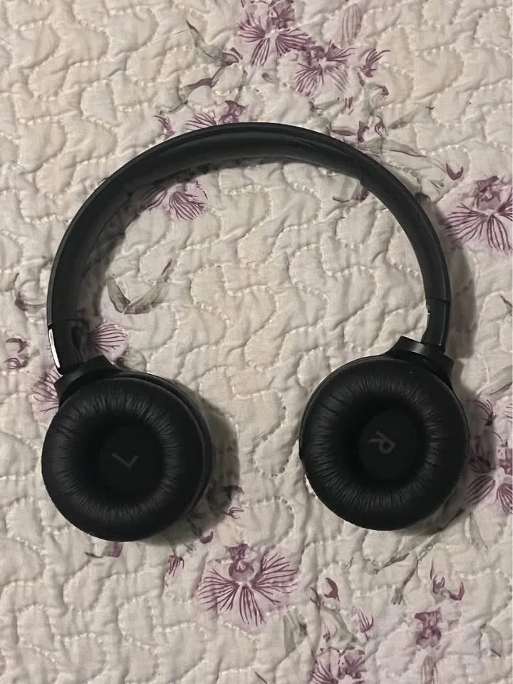 Jbl headphone image indicator(4)