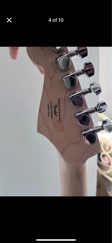 SQUIER ELECTRO GUİTQR image indicator(3)