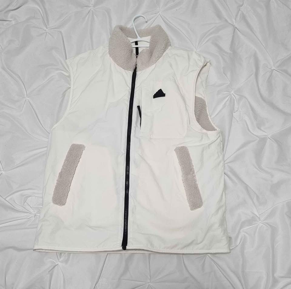 Lightly Worn Adidas Off White City Escape Reversible Fleece Vest - photo 3