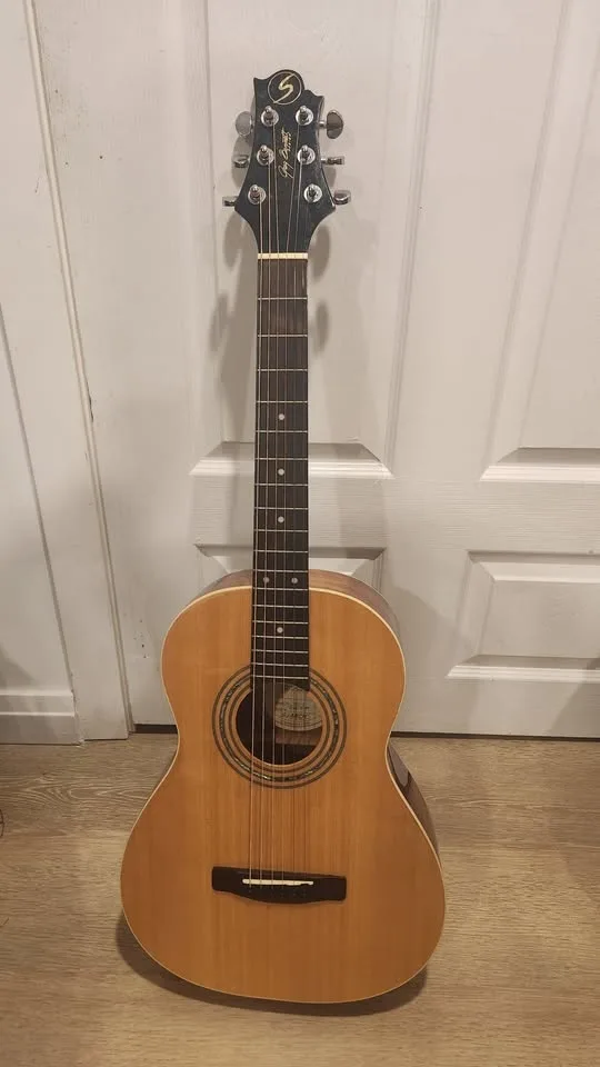 $200 Greg Bennett 3/4 Acoustic Guitar - Natural image indicator(2)