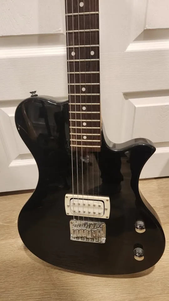 $120 First Act Electric Guitar image indicator(3)