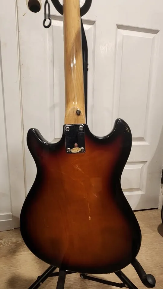 $200 Harmony H-802 Electric Guitar image indicator(2)