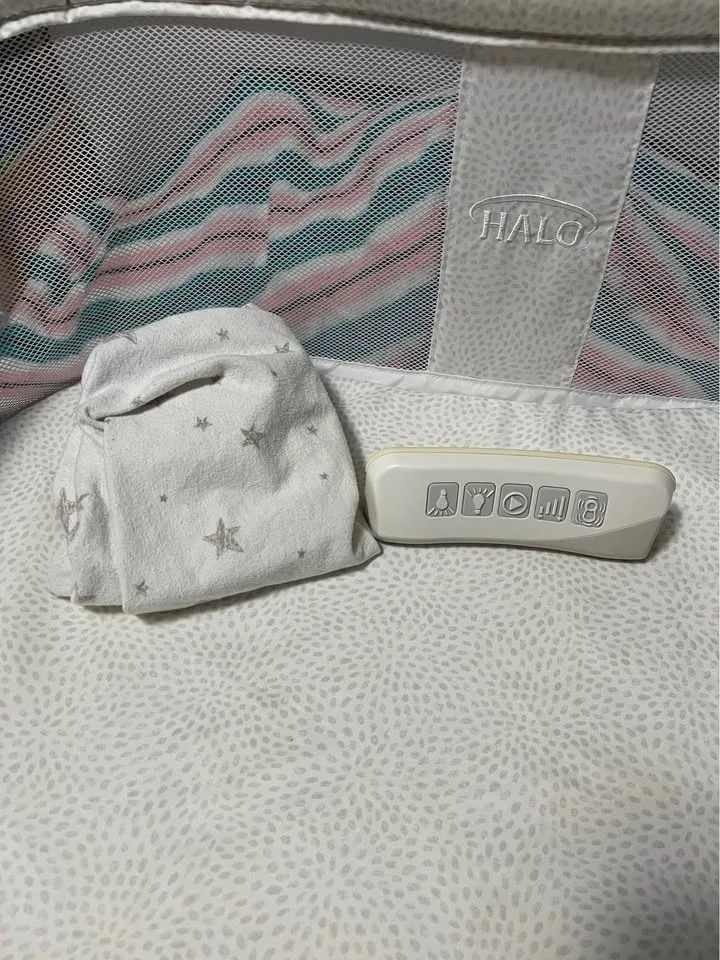 Halo Bassinet Swivel Sleeper image indicator(3)