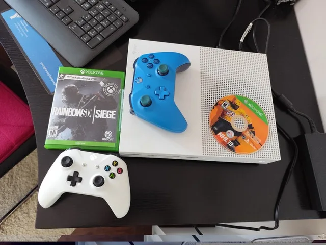 (Delivery) Xbox One S w/games image indicator(3)