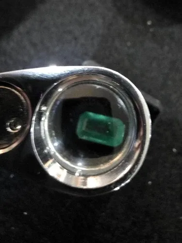 Rectangular Gemstones Emerald image indicator(7)