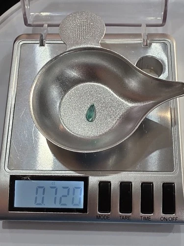 Pear Cut Natural emerald Colombian - photo 4