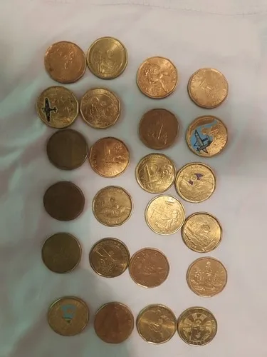 Canadian Conmemorative Loonies Lot 24 Coins