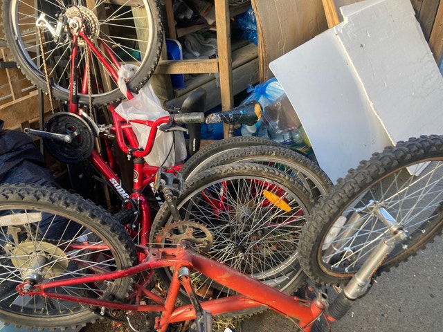 Bikes and parts and light fixtures free pick up - photo 2