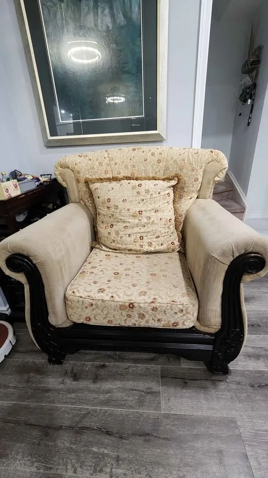 loveseat and chair image indicator(2)