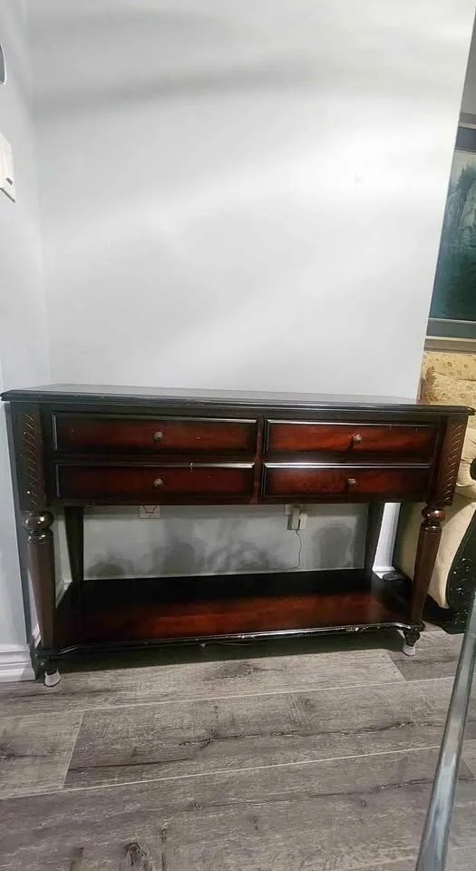 Console Table Bombay Company