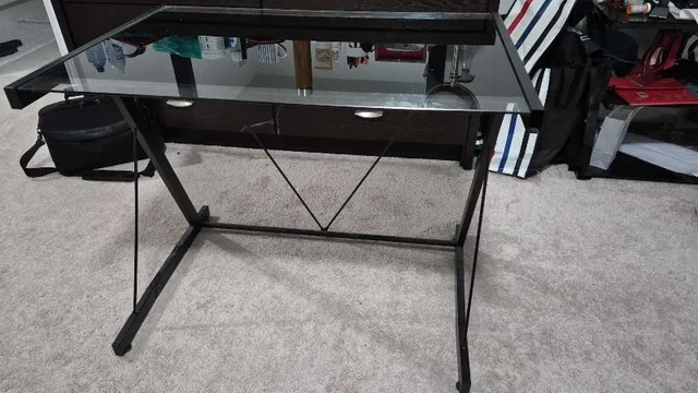 JYSK Office Desk image indicator(2)