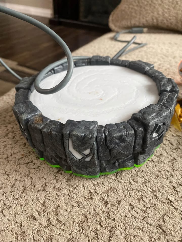 Skylanders Portal and 2 giant Skylanders for XBOX360 “Cleanout” - photo 2