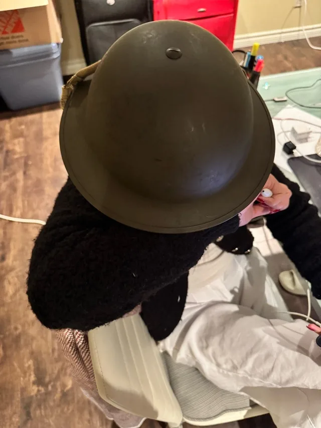 Original WWII MkII Brodie Steel Helmet – Authentic image indicator(4)
