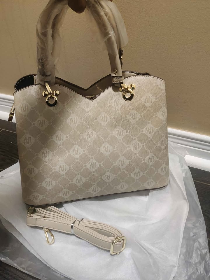 Brand new beige color beautiful and elegant women hand bag - photo 3