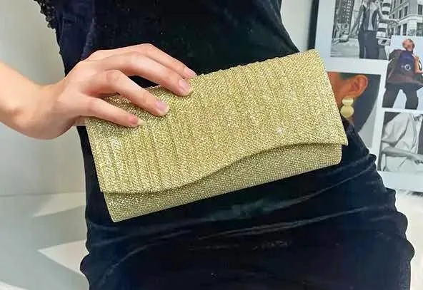brand new gold glitter women evening party purse( price is firm)