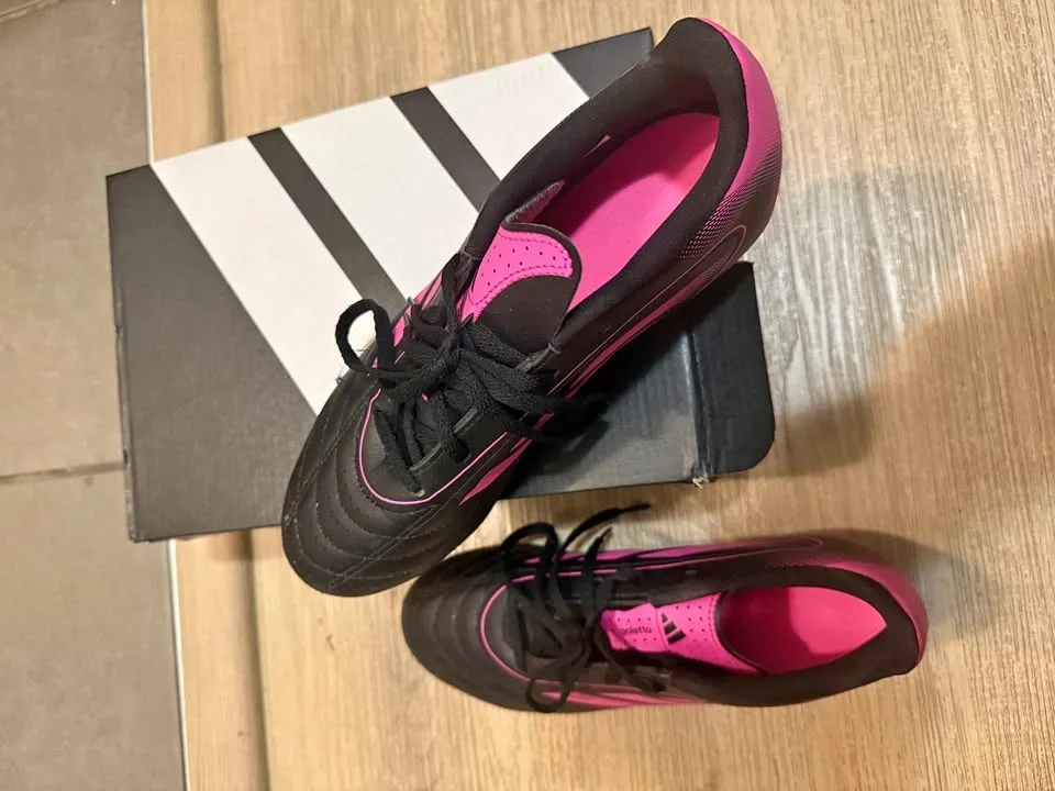 Chaussure foot fille