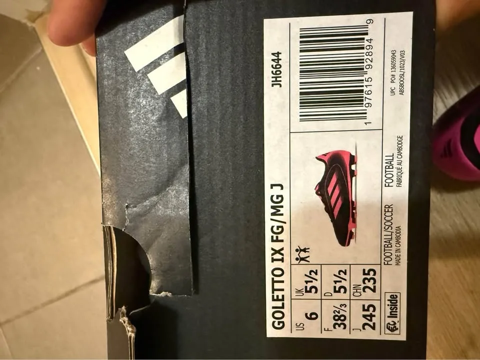 Chaussure foot fille image indicator(3)