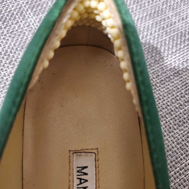 Manolo Blahnik Flats 37 with Swarovski Crystals - photo 4