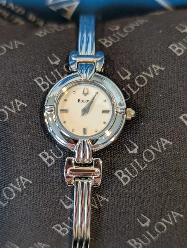 #Cleanout Bulova Watch image indicator(5)