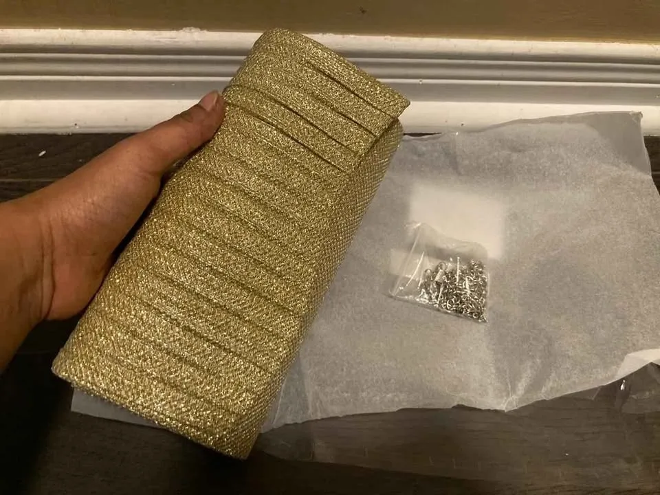 Brand new golden glitter women evening party purse image indicator(2)