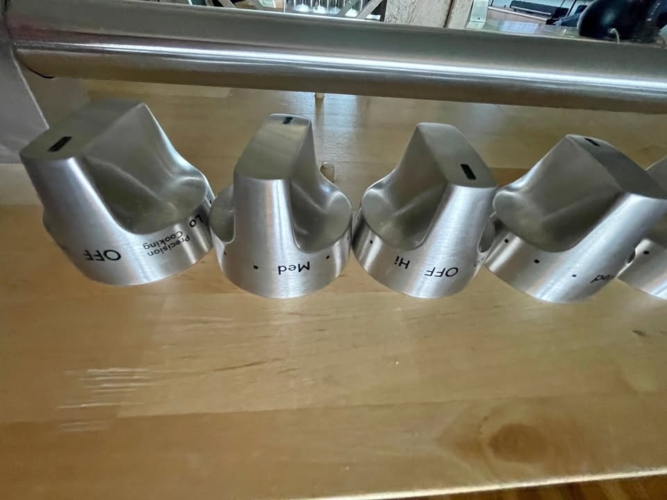 Metal Cafe Knobs and Handles