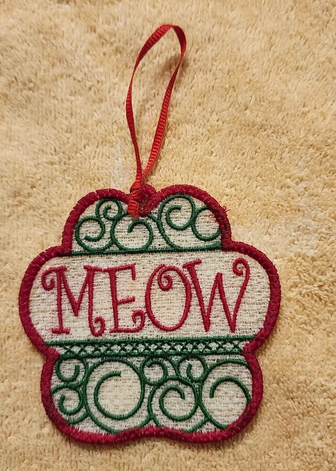 "Meow" Christmas ornament - photo 2