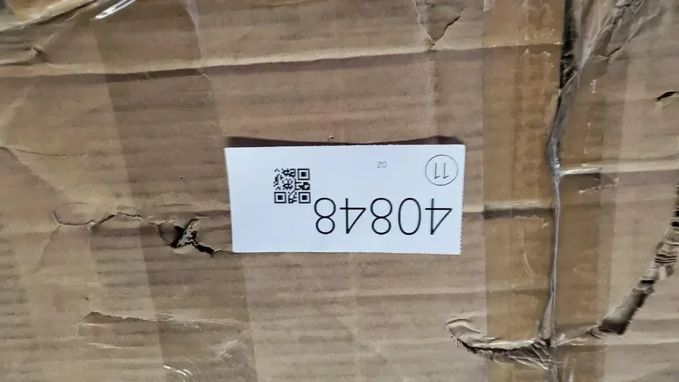 White Ceramic Pedestal Sink image indicator(5)