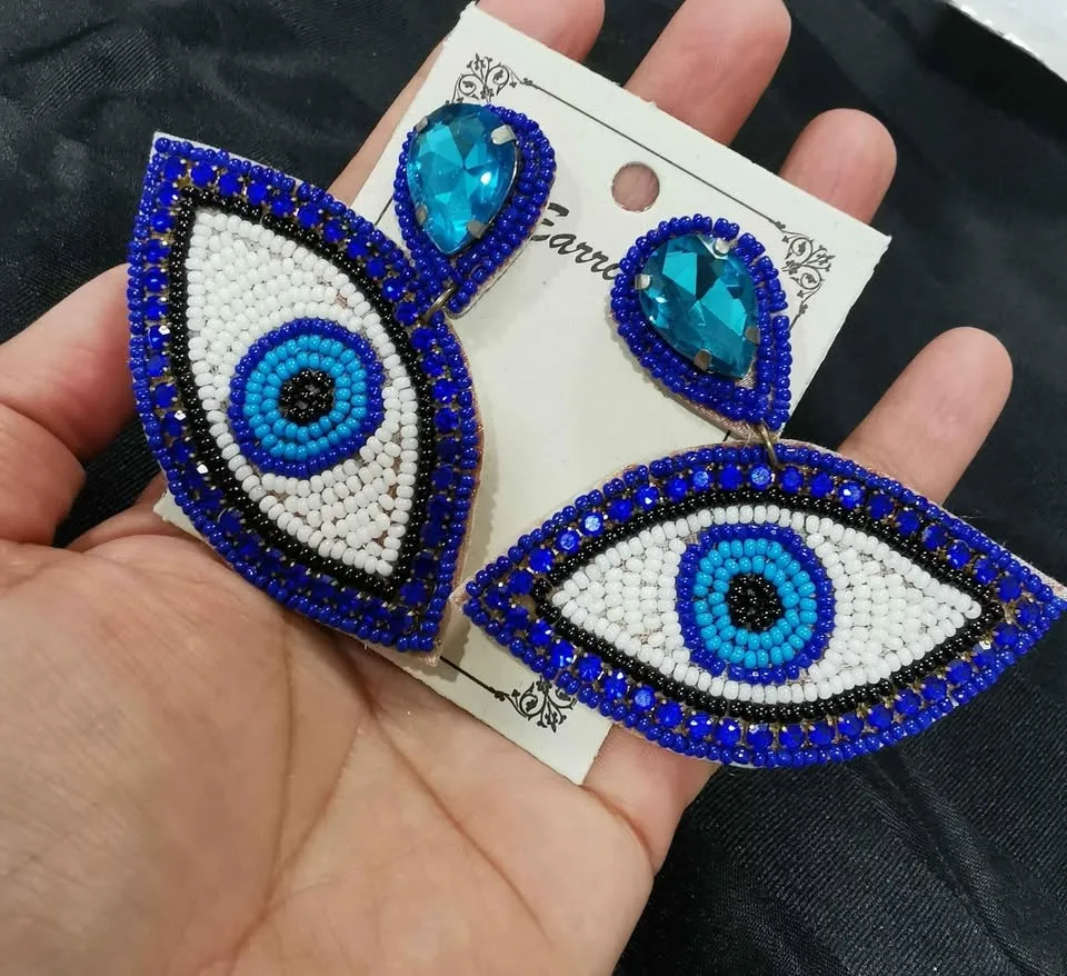 Handmade earrings image indicator(2)