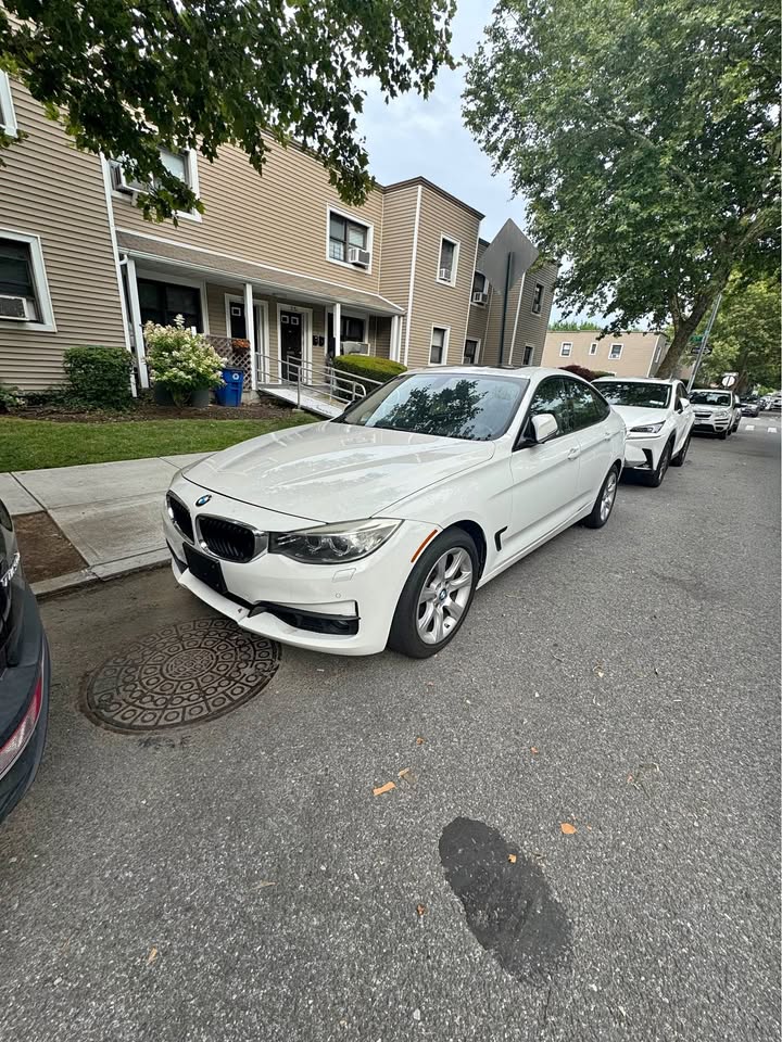2014 BMW 3 Series 335i Gran Turismo xDrive Sedan 4D