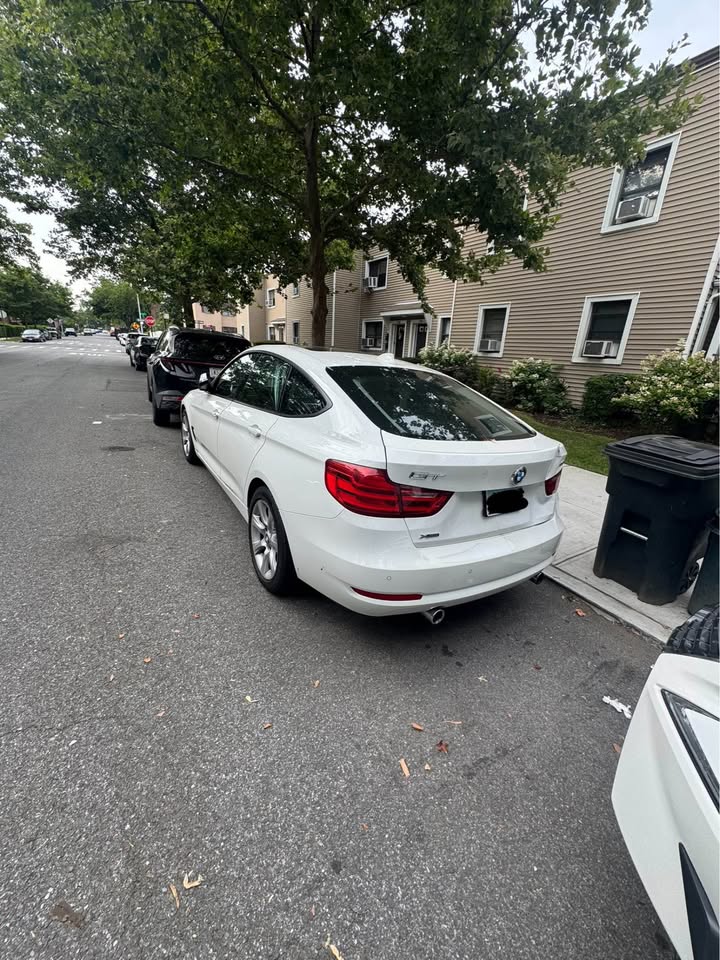 2014 BMW 3 Series 335i Gran Turismo xDrive Sedan 4D - photo 2