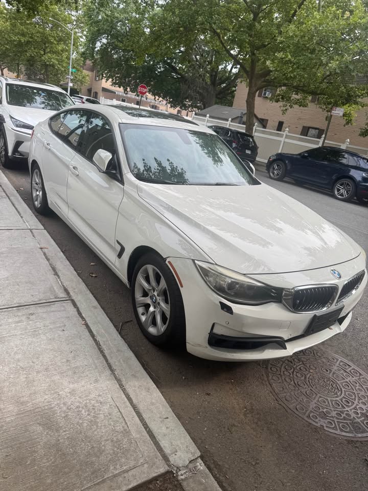 2014 BMW 3 Series 335i Gran Turismo xDrive Sedan 4D - photo 3