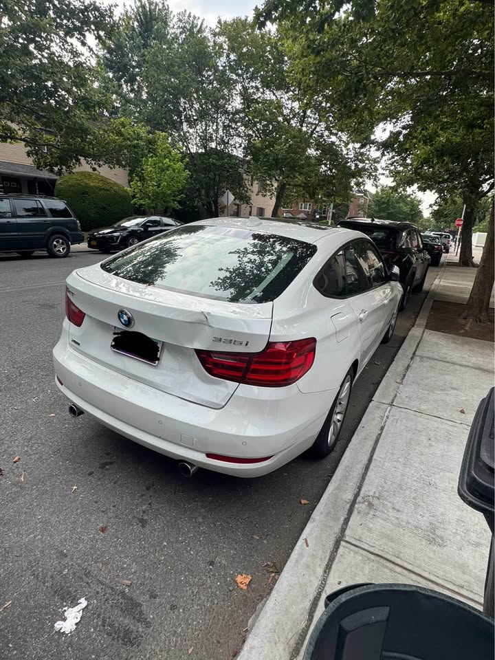 2014 BMW 3 Series 335i Gran Turismo xDrive Sedan 4D - photo 4