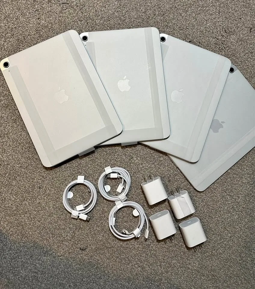 Apple iPad A16 - 128GB - Brand New Sealed