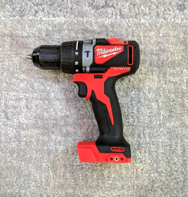 Milwaukee 2902-20 Hammer Drill