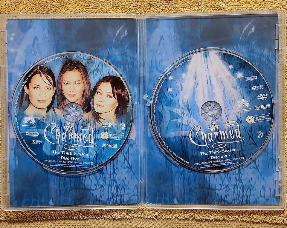 Charmed - The complete 3rd season DVD (2000-2001) - photo 4