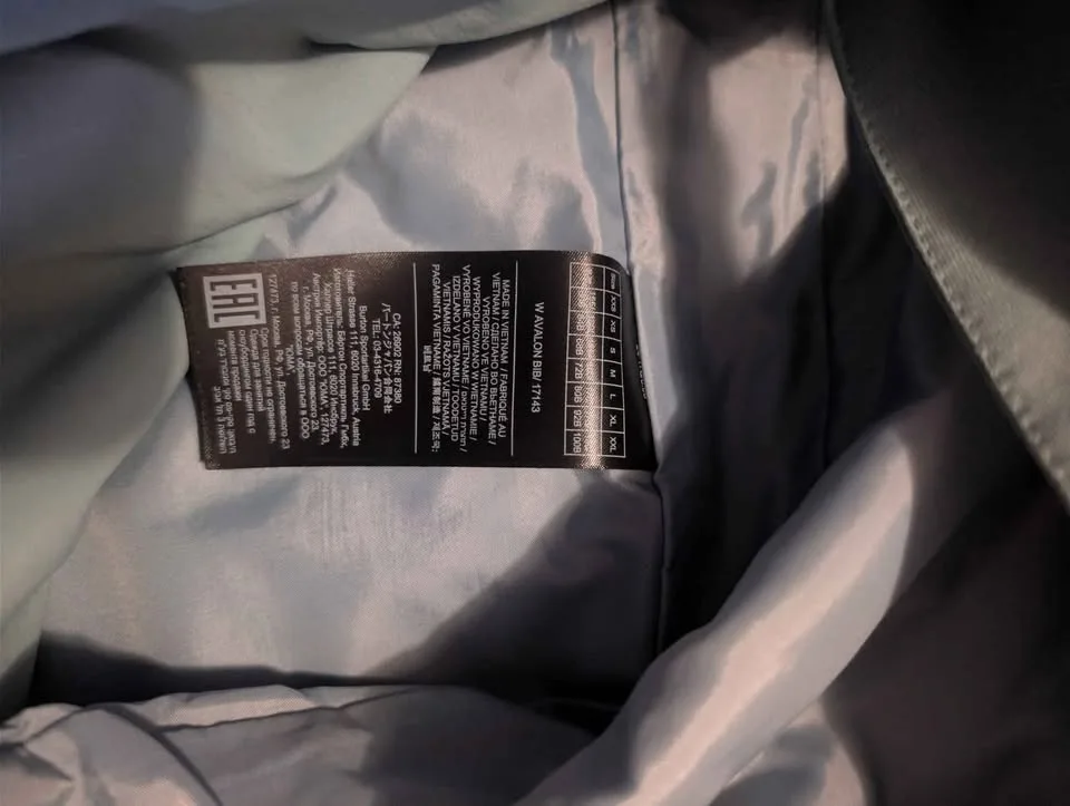 ❄️ Burton Winter Jacket + Snow Bib Pants #Cleanout image indicator(3)