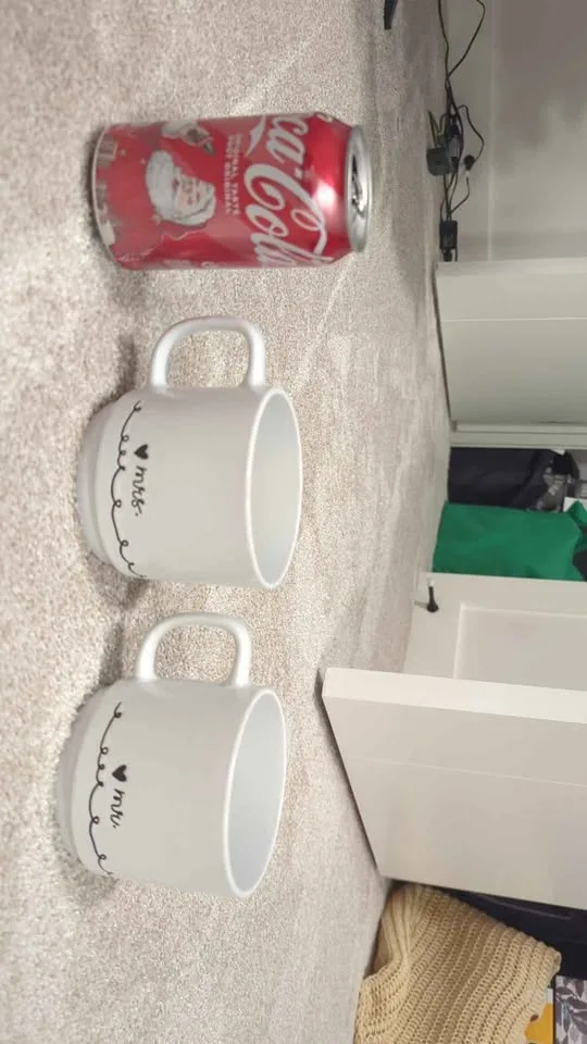 Mr & Mrs Stackable cups image indicator(2)