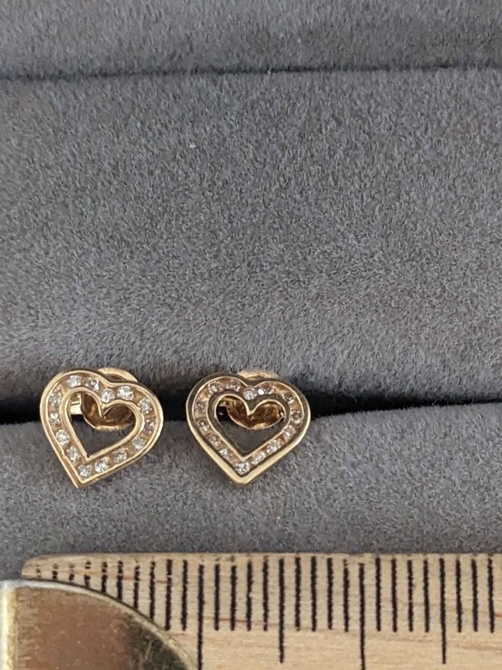 10k Gold Diamond Heart Earrings Vintage 1980s - photo 4