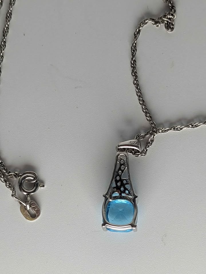 Sterling Silver Blue Quartz Pendant 18"Chain 925 Gemstone - photo 4