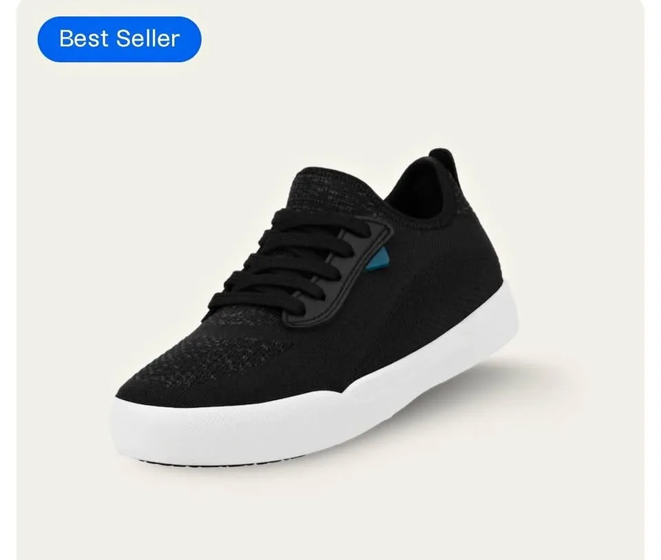 Vessi weekend men black size 10 waterproof shoes, brand new