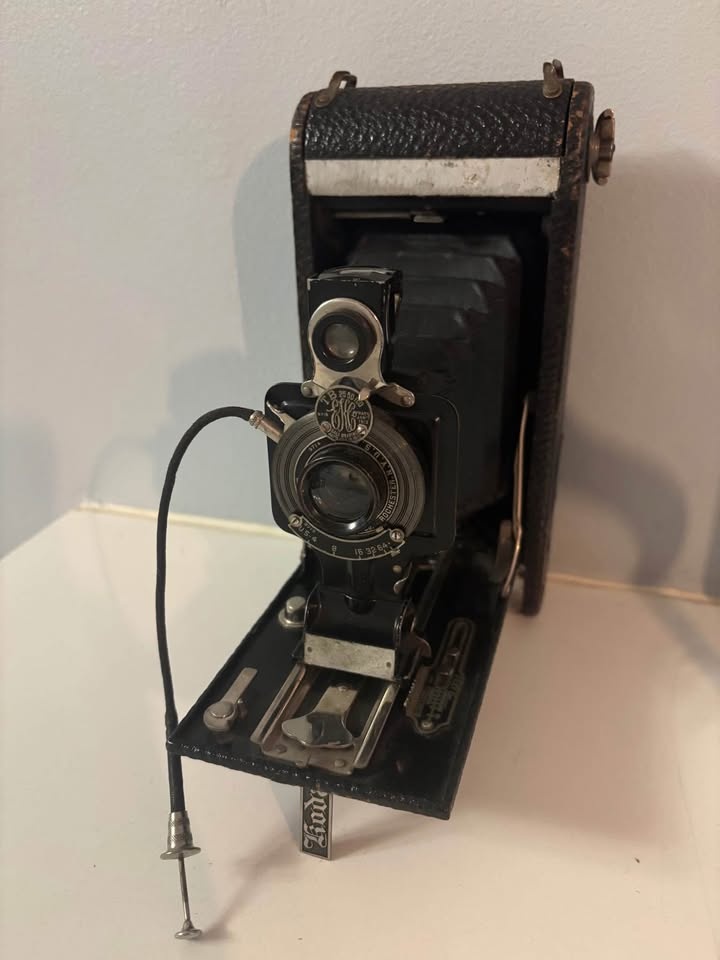 Antique Kodak 1A Pocket Kodak Autographic Model - photo 2