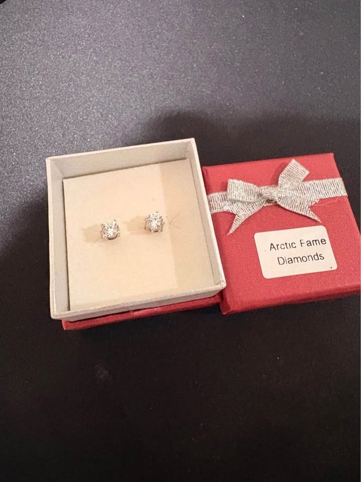 14K White Gold Diamond Stud Earrings (.50ctw) - photo 2