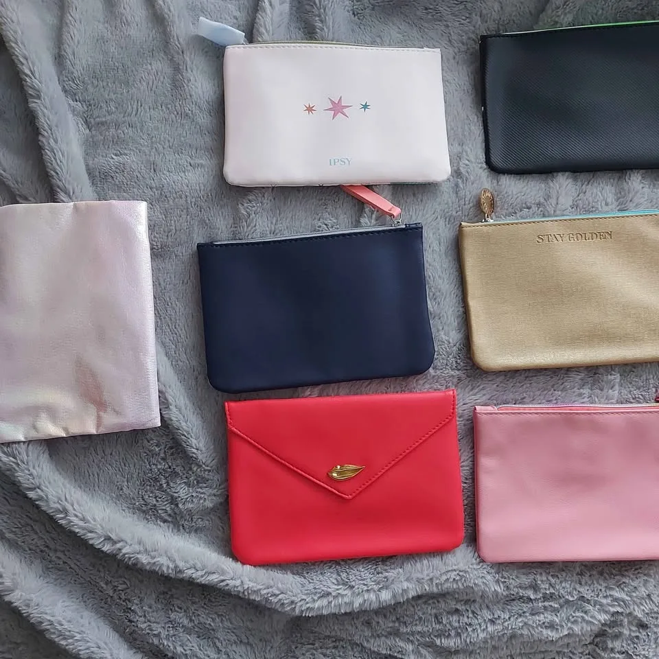 13 makeup bags image indicator(5)